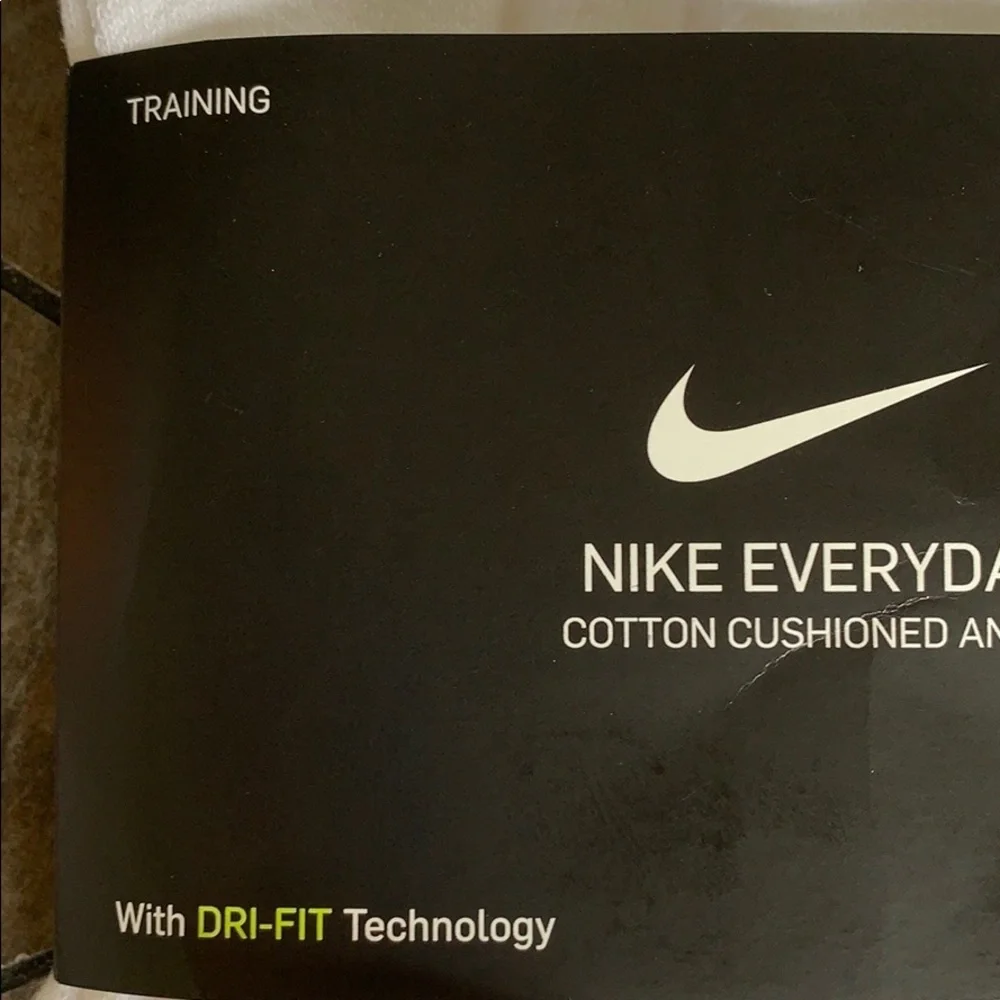 NIKE EVERYDAY COTTON CUSHIONED ANKLE 6 pairs socks